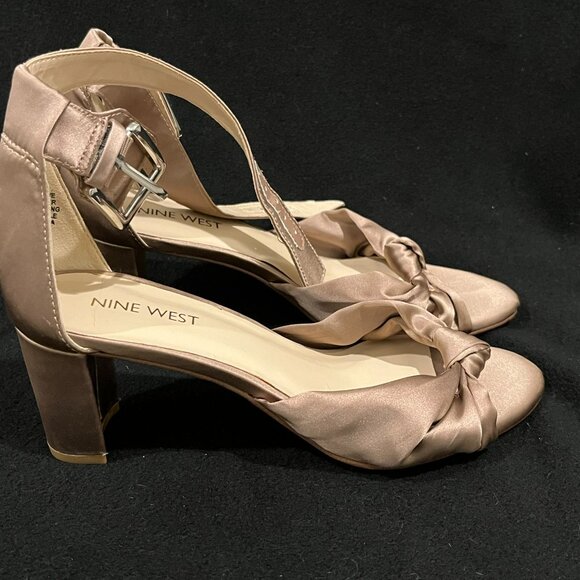 Nine West Nude Ankle Clasp Chunky Heel Sandal - Picture 4 of 7